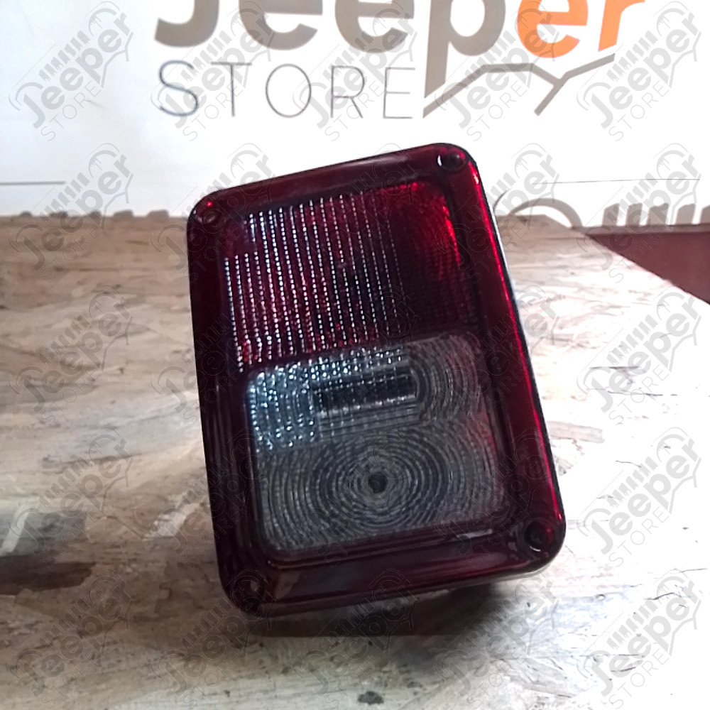 Occasion : Feu arrière gauche (version Europe) pour Jeep Wrangler JK