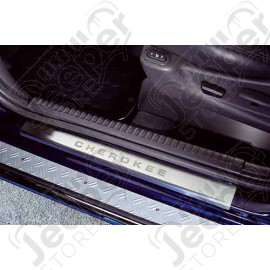 Protections de seuil de porte (4 éléments), en acier inox pour Jeep Cherokee Liberty KJ