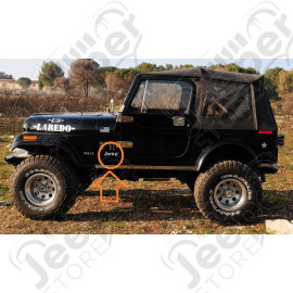 Autocollant "Jeep" , couleur argent il ce trouve sur le coté de la caisse des Wrangler YJ, TJ et CJ