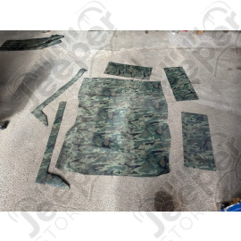 Occasion : Tapis militaire en plastique incomplet pour Jeep ???