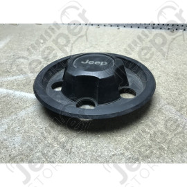 Occasion: Enjoliveur de jante origine (couleur: noir) Jeep d'occasion - Occasion : Cache moyeu noir pour jante d'origine Jeep
