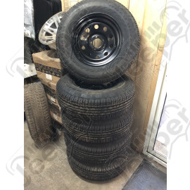 Lot de 5 roues complètes neuves (prêtes à monter) pneus Kumho Road Venture 225/75R16 et jantes Modular noire 5x114.3 - 8x16