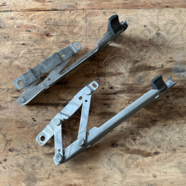 Occasion : Charnières de capot moteur (gauche et droit) pour Jeep Cherokee Liberty KJ (2002-2004)