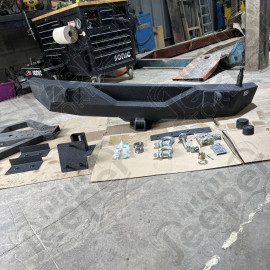 Occasion : Pare chocs arrière avec porte roue de secours (incomplet) pour Jeep Wrangler JK (2007-2018)