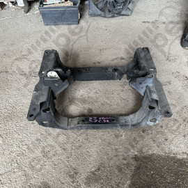 Occasion : Berceau moteur 3.7L V6 (conduite à droite) pour Jeep Cherokee Liberty KJ (2002-2005)