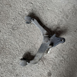 Occasion : Triangle inférieur gauche pour Jeep Cherokee Liberty KJ (2002-2007)