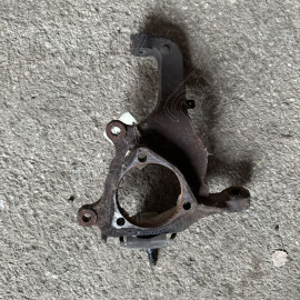 Occasion : Fusée pivot avant droite pour Jeep Cherokee Liberty KJ (2002-2007)