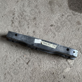 Occasion : Traverse plastique avant de pare chocs pour Jeep Cherokee Liberty KJ (2002-2004)