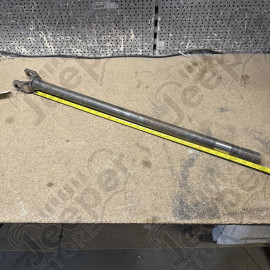 Occasion : Demi arbre de roue avant droit nu, 30 cannelures, diamètre croisillons 30mm, Jeep ??? (compatibilité : voir description)