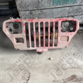 Occasion : Calandre rouge pour Jeep Wrangler YJ (1987-1995)