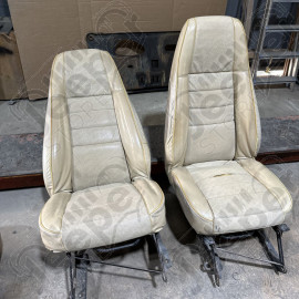 Occasion : Lot de 2 sièges avant origine beige pour CJ7, CJ8, YJ (1976-1995)