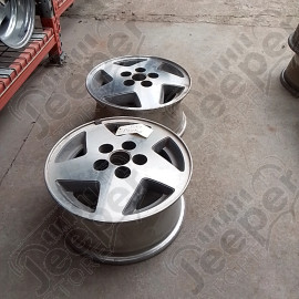 Occasion : Jante en aluminium 5x114,3 - 7x15 pour Jeep YJ, TJ, MJ, XJ, KJ, ZJ, ZG
