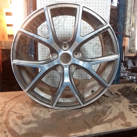 Occasion : Jante aluminium d'origine 5x127 - 10x20 SRT8 pour Jeep Grand Cherokee WL, WK2