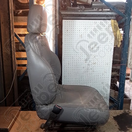 Occasion : Siège conducteur gris en cuir (sans son socle) + appui tête pour Jeep Grand Cherokee ZJ, ZG