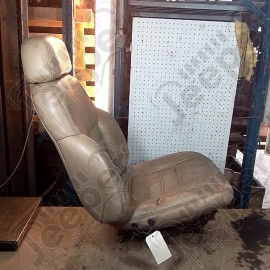 Occasion : Siège conducteur beige en cuir (sans son socle) + appui tête pour Jeep Cherokee XJ