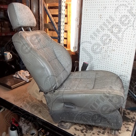 Occasion : Siège passager gris en tissu/cuir (sans son socle) pour Jeep Cherokee XJ