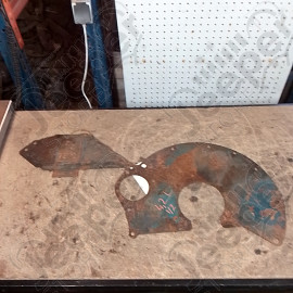 Occasion : Plaque fermeture boîte pour 4,2L essence avec boite manuelle. pour Jeep CJ7, CJ8, YJ