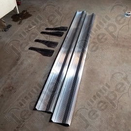 Occasion : Kit de plateaux de marche pied en aluminium avec bande anti dérapante + kit de bavettes pour Jeep divers