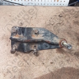 Occasion : Fixation amortisseur de direction sur pont avant pour Jeep Wrangler JK