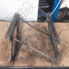 Occasion : Socle de siège avant droit pour Jeep CJ7, CJ8, YJ