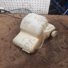Occasion : Réservoir de liquide lave glace monopompe pour Jeep Wrangler YJ