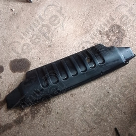 Occasion : Protection sous pare chocs avant d'origine (matière plastique) pour Jeep Wrangler JK