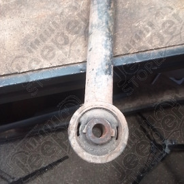 Occasion : Tirant de pont / longueur entraxe : 69,5 cm / diamètre vis : 1,2 cm pour Jeep divers