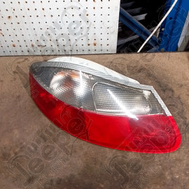 Occasion : Feu arrière droit pour Porsche Boxster 986 2.5L essence phase 1