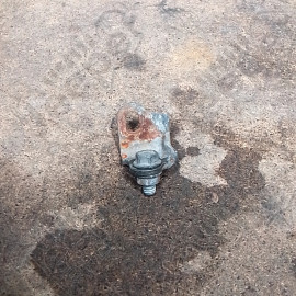 Occasion : Fixation pour barre de capot moteur pour Jeep divers