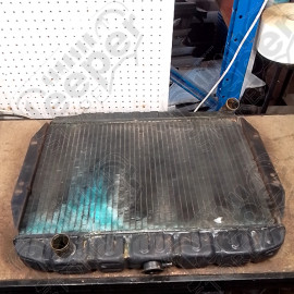 Occasion : Radiateur moteur 4.9L V8 AMC à refaire pour Jeep CJ5, CJ7, CJ8