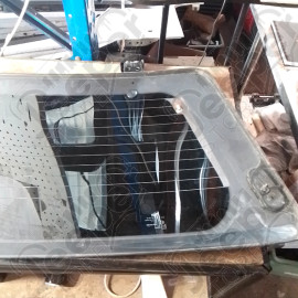 Occasion : Vitre de hayon teintée noire pour Jeep Cherokee Liberty KJ
