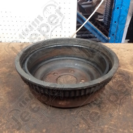 Occasion : Tambour de frein arrière 254 mm pour Jeep YJ, XJ
