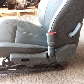 Occasion : Siège passager gris en cuir réglable électriquement (sans son socle) pour Jeep Grand Cherokee WH, WK
