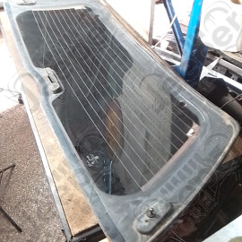 Occasion : Vitre teintée arrière de hayon pour Jeep Cherokee Liberty KJ