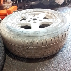 Occasion : Lot de 5 roues d'origine 245/65R17 (4 michelin et 1 goodyear) pour Jeep Grand Cherokee WH, WK