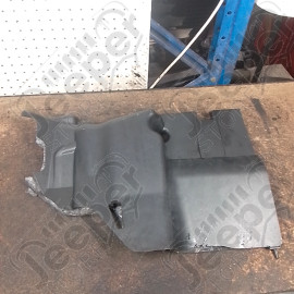 Occasion : Cache plastique intérieur (côté passager) pour Jeep Cherokee Liberty KJ