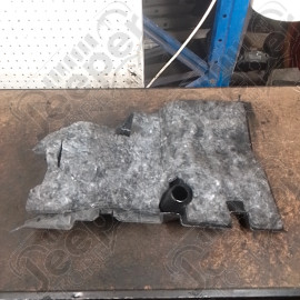 Occasion : Cache plastique intérieur (côté passager) pour Jeep Cherokee Liberty KJ