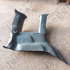 Occasion : Partie plastique coffre arrière gauche pour Jeep Cherokee Liberty KJ
