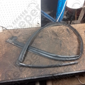 Occasion : Joint de porte côté caisse droit pour Jeep Grand Cherokee WH, WK
