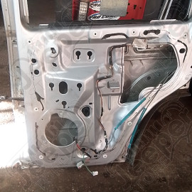 Occasion : Porte arrière droite grise pour Jeep Cherokee Liberty KJ