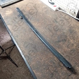 Occasion : Montant entre vitre et custode arrière droite pour Jeep Cherokee XJ