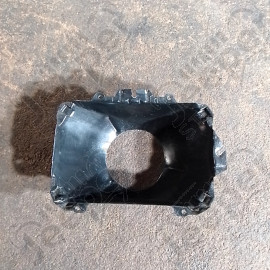 Occasion : Cuvelage pour phare avant gauche version Europe pour Jeep Wrangler YJ