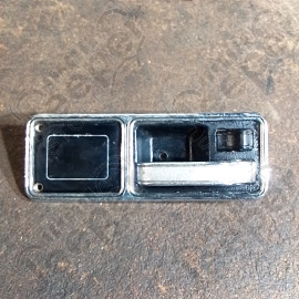 Occasion : Cache plastique + poignée intérieur porte avant droite pour Jeep Cherokee XJ