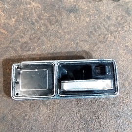 Occasion : Cache plastique + poignée intérieur porte avant droite pour Jeep Cherokee XJ
