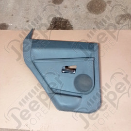 Occasion : Panneau de porte intérieur arrière gauche gris (poignée cassée) pour Jeep Grand Cherokee WH, WK