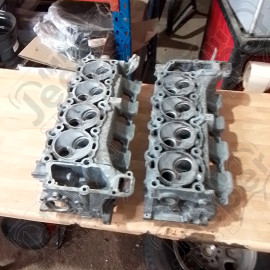 Occasion : Lot 2 culasses nues gauche et droite pour V8 4.7L (à refaire) pour Jeep Grand Cherokee WJ, WG