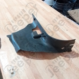 Occasion : Plastique intérieur côté conducteur au niveau des pieds pour Chevrolet Silverado 2500 HD 6.0L V8 Vortec - 2 portes