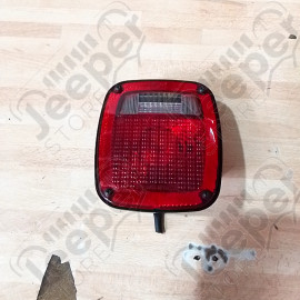 Occasion : Feu arrière droit modèle US pour Jeep CJ7, CJ8, YJ, TJ