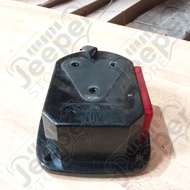 Occasion : Feu arrière droit (plastique cassé) modèle US pour Jeep CJ7, CJ8, YJ, TJ