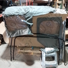 N.O.S. : Bâche capotage de remplacement avec fixation (marque Kayline) couleur verte khaki pour Jeep M38, CJ3A, CJ3B